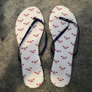 NEW Lauren Conrad Crab Flip Flops